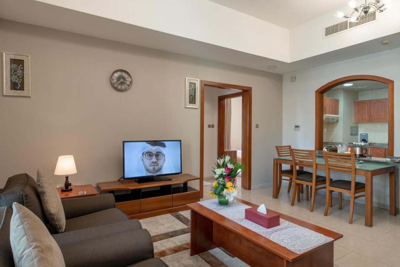 La Villa Najd Hotel Apartments Дубай Екстериор снимка