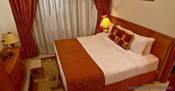 La Villa Najd Hotel Apartments Дубай Екстериор снимка
