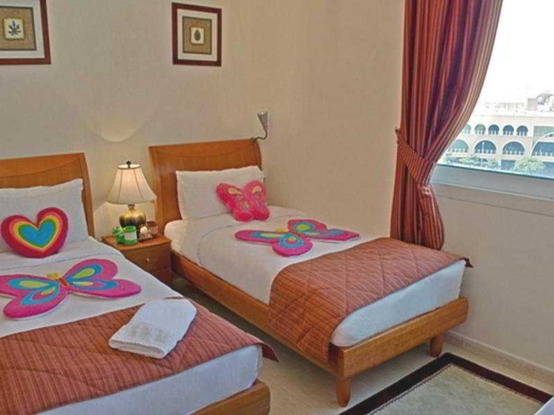 La Villa Najd Hotel Apartments Дубай Екстериор снимка