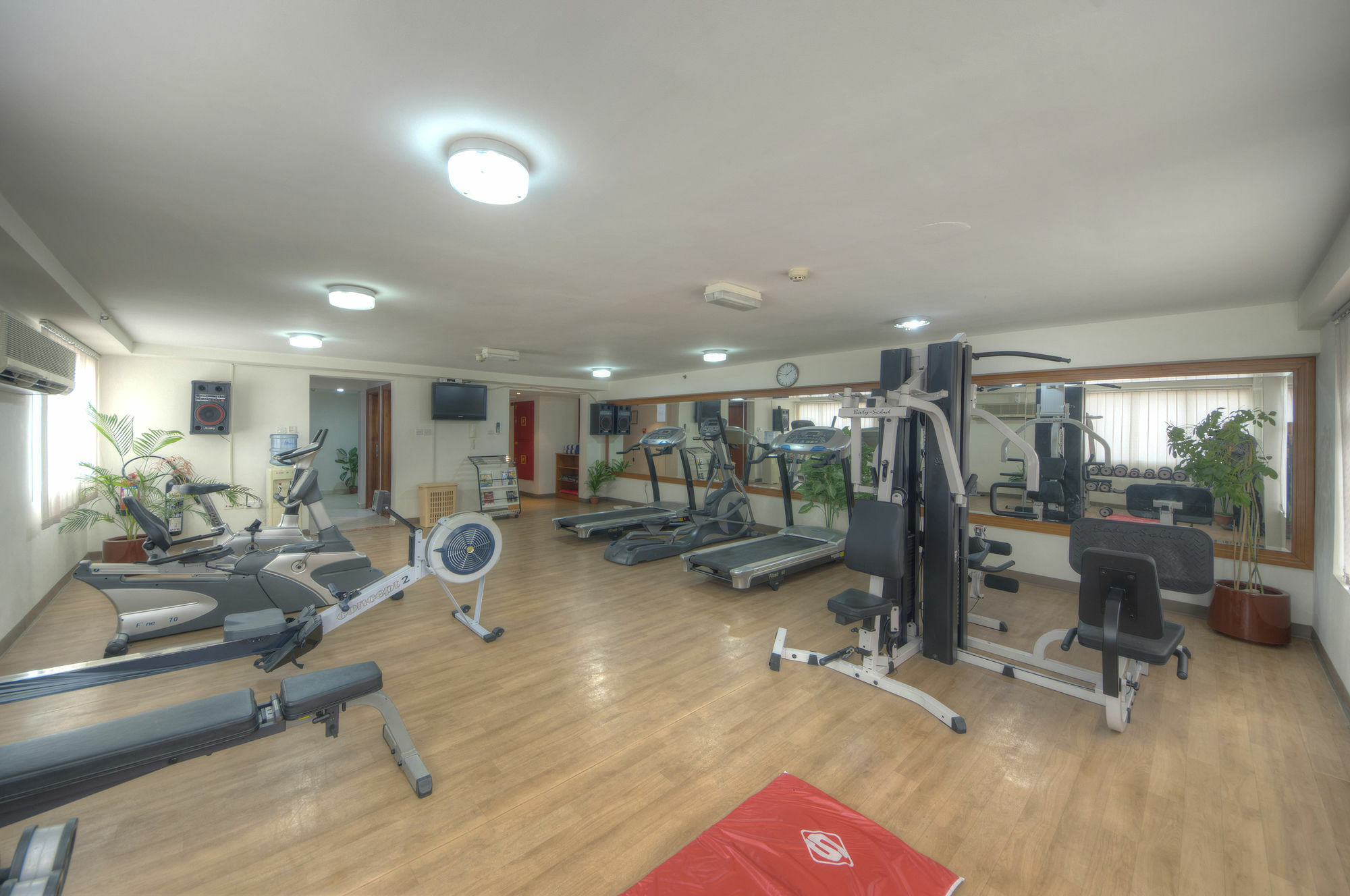 La Villa Najd Hotel Apartments Дубай Екстериор снимка
